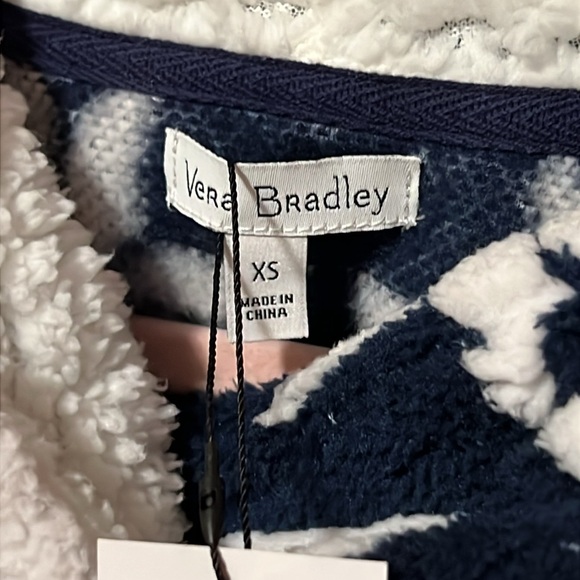 Vera Bradley Black & White Hooded Fleece Snowflake Jacket-NWT - Picture 13 of 13